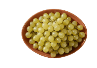 grapes in a bowel isolated on transparentbackground